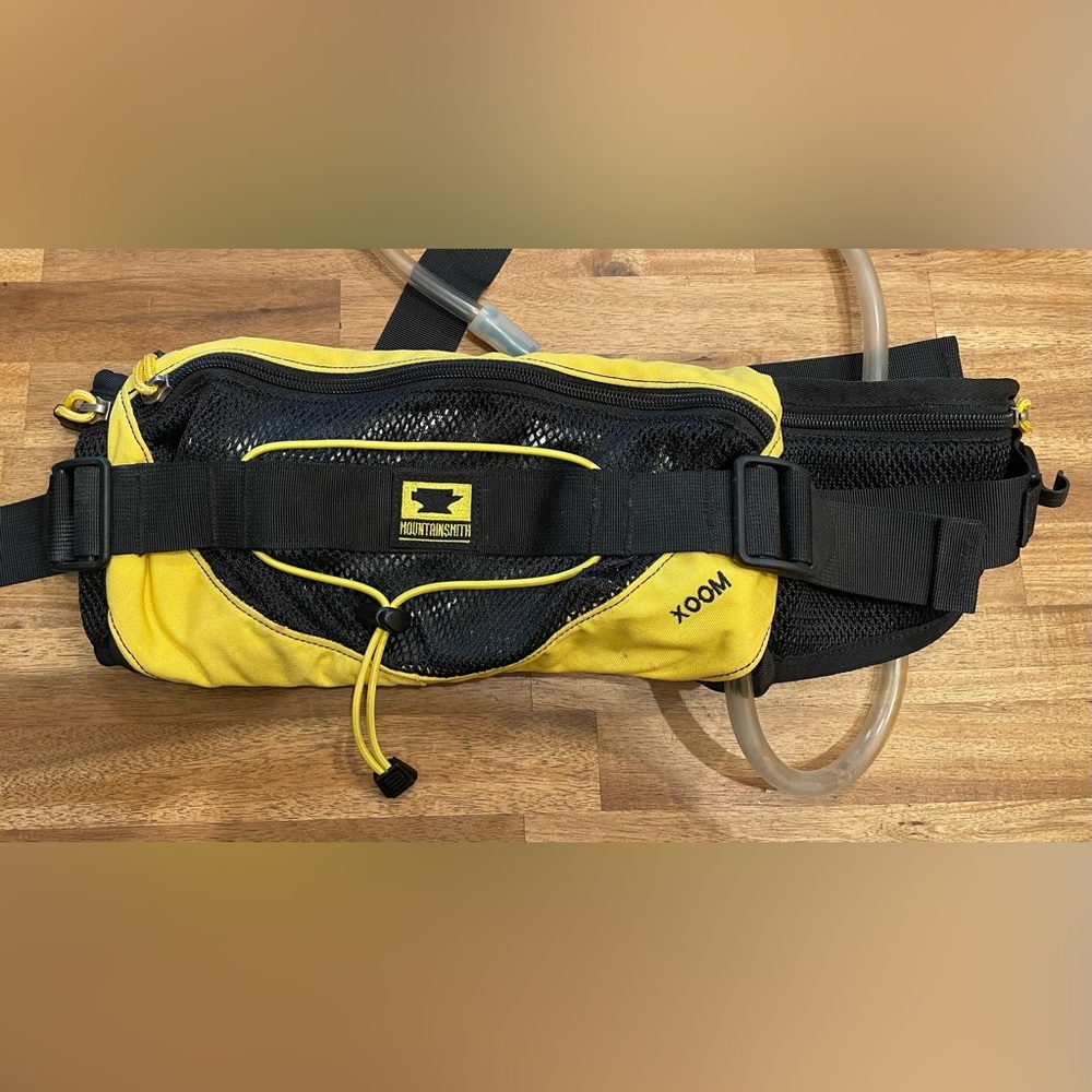 Mountainsmith lumbar pack with water flask.